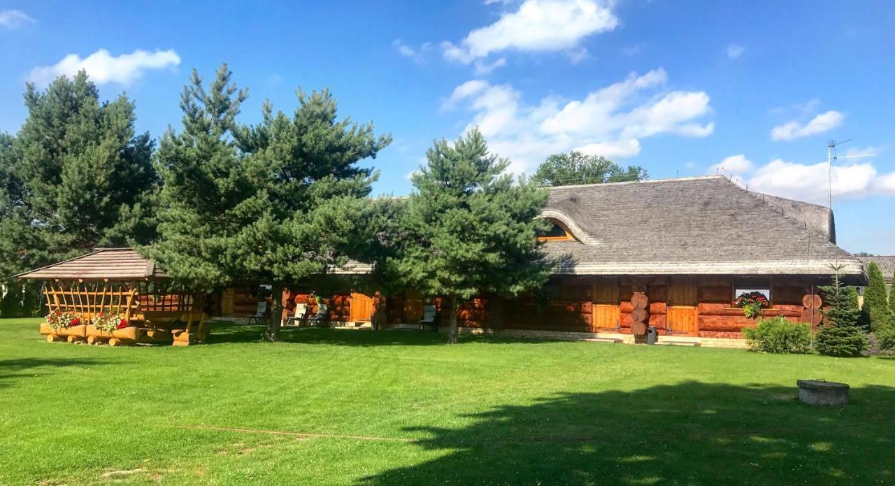 Pod Koziorozcami Hotel Trzebiechow Kültér fotó
