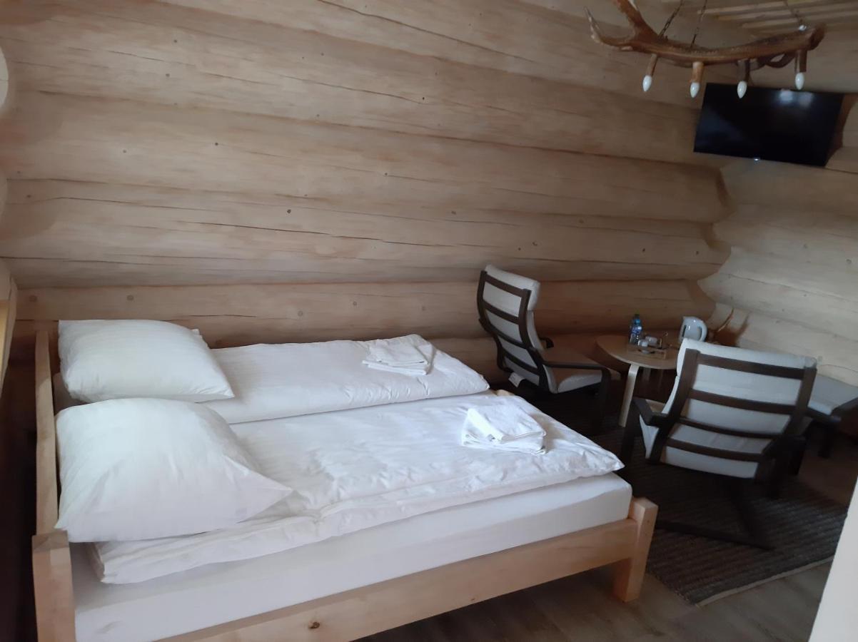 Pod Koziorozcami Hotel Trzebiechow Kültér fotó